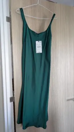 ダークグリーン ワンピース M