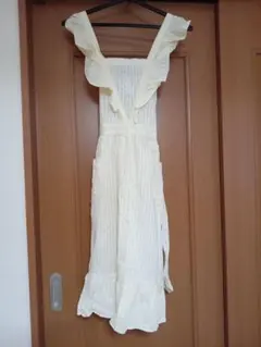 桂由美　フリルエプロンのサムネイル