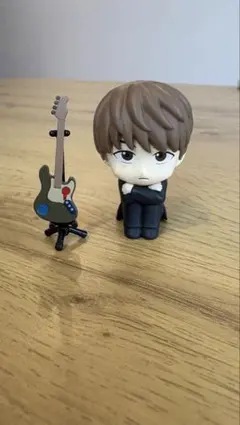 フィギュアとギターセット