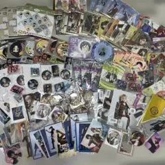 刀剣乱舞　グッズ　120個以上　大量まとめ売り 刀剣乱舞 グッズ 120個以上 大量まとめ売り - メルカリ