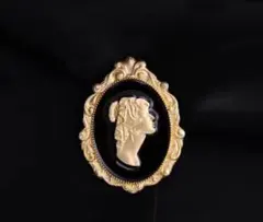イタリアで購入 シェルカメオブローチ ヴィンテージ風 高級感 新品