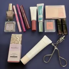 コスメマニキュア14コセット　※中古品•古い物もある為、神経質な方はご遠慮下さいのサムネイル