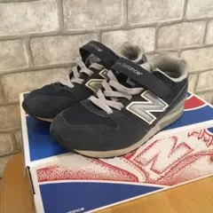 【値下】ニューバランス スニーカー キッズ