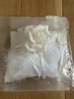 ホワイトリングピロー