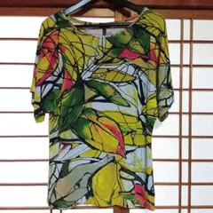 購*)様 ESCADA エスカーダ スパンコール&ビーズ装飾 カットソートップスのサムネイル