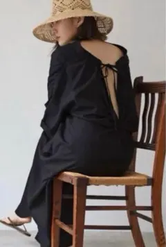 Bonjour SaganボンジュールサガンVネックワンピース後ろリボン黒生成り