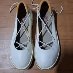 2025年最新】CAMPER カラー：ホワイト系 フラットシューズ・バレエ