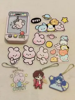 BT21 クッキー ステッカー　缶　 キーホルダー　4点セット