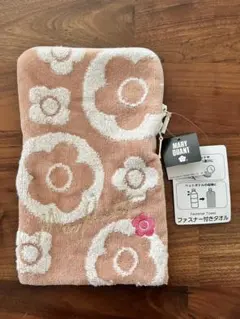MARY QUANT ファスナー付きタオル ポーチ（ピンク）のサムネイル