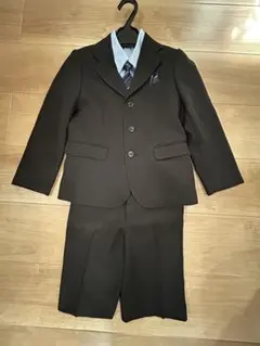 黒のフォーマルスーツ4点セット130