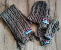 冬アイテム　キッズ3点セット(マフラー、手袋、ニット帽)