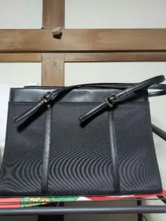 Item thumbnail for item 981eec41-62f0-4edc-8c8f-6e4b1a7b1ed8