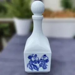 有田焼・猿山窯・花器・花瓶・花入・一輪挿し・酒器型
