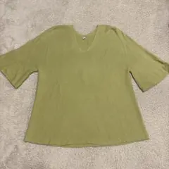 UNIQLOユニクロ　3Dコットンフレアスリーブセーター