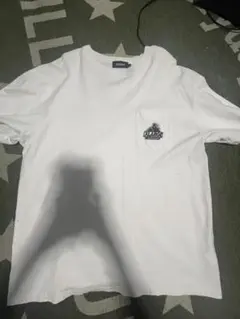 XLARGE ポケット付きホワイトTシャツ