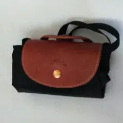 LONGCHAMP ロンシャン 折りたたみミニリュック 黒✕ブラウン