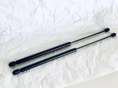 ボルボ　940ワゴン　リアゲートダンパー　純正のサムネイル
