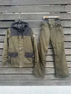 BONFIRE ボンファイア レディース スノーボードウェア 上下セット S