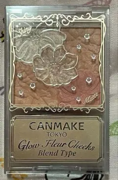 CANMAKE グロウフルールチークス　B01