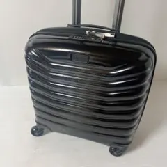 ACE エース フェズリ キャリーケース　超軽量　機内持ち込み　28Lのサムネイル
