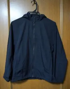 ユニクロ キッズ UVカット ポケッタブルパーカー 150 ブラック 美品