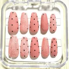 新品未使用　シンプル　ピンク　ドット　ネイルチップ