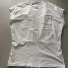 mizuiro ind バックがふわっとするフレンチスリーブTシャツ白のサムネイル