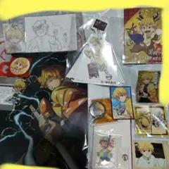 鬼滅の刃　我妻善逸　カフェ　アクリルスタンド　サンシャインシティ　缶バッジ