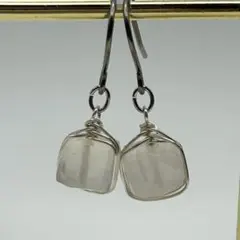 ⭐️天然石ローズクォーツが素敵なフックピアス　純チタン製ピアス金具　ハンドメイド