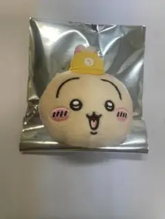 新品】ちいかわマーケット 5周年ノベルティ おかおバッジ うさぎ