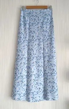 ZARA ザラ 小花柄ロングスカート 水色 Aラインのサムネイル