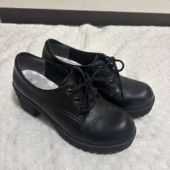 ブラック厚底ローファー