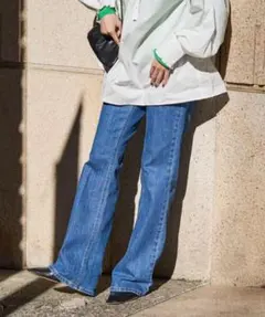 SOMETHING フリークスストア フレアデニム LISA FLARE