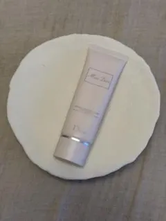 Item thumbnail for item 1ba78cc0-73c0-4872-9b6e-7481f580e0bd