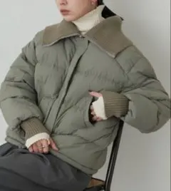 カーキ ダウンジャケット