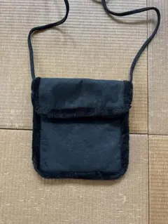 ブラック フェイクファー ショルダーバッグ サコッシュ