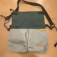 KEEN ショルダーバッグ 2WAY サコッシュのサムネイル