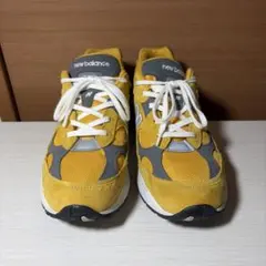 New Balance M992 イエロー　M992BB 27.0cmのサムネイル