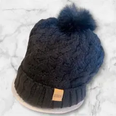 レディース　ぼんぼん　ニット帽　ビーニーハット　フリース裏地　ブラック