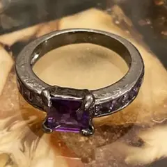 英国　イギリス　ヴィンテージ　アメジスト風　黒　指輪　リング　8.5号　ゴシック