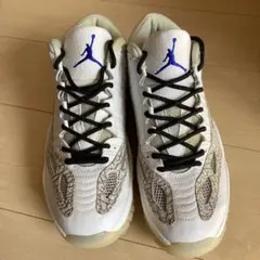 NIKE AIR JORDAN 11 RETRO