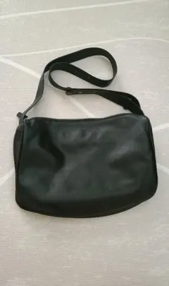 Leather arts &crafts MOTOレザーショルダーバッグブラック - メルカリ