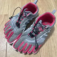 アディダス アディピュア トレーナー adipure 25.0㎝　5本指シューズ