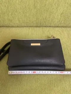 黒レザーショルダーバッグ