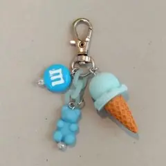 クマとアイスのミニチャーム