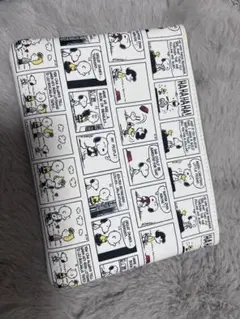 スヌーピー　フラットポーチ