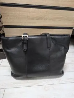 タケオキクチブラックレザートートバッグ