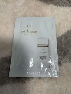 クレドポーボーテ　ヴォワールルミヌ　1包