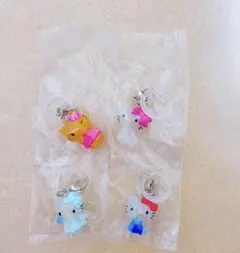ハローキティ めじるしアクセサリー　4個