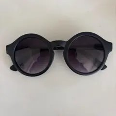 ラウンドサングラス ブラック サングラス 夏服 UVのサムネイル